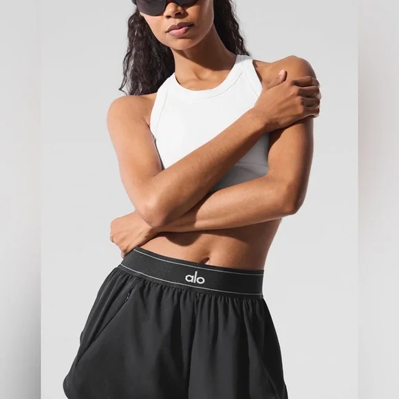 alo Women’s Match Point Short - Picture 2 of 9